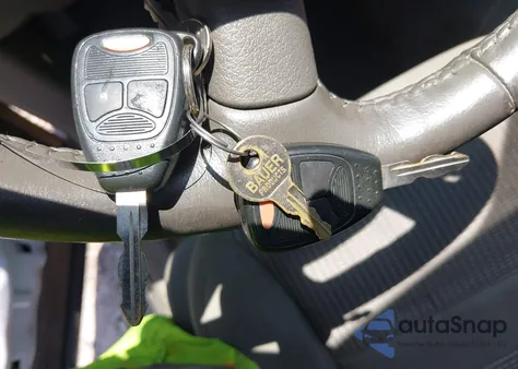 2006 Dodge Ram 1500 Slt/Trx4 Off Road/Sport from USA, damaged, VIN 1D7HU18N96S614111